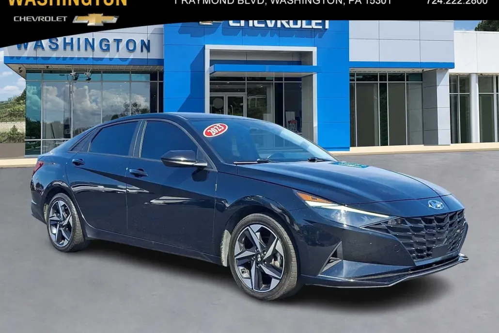 2023 Hyundai Elantra SEL photo 1