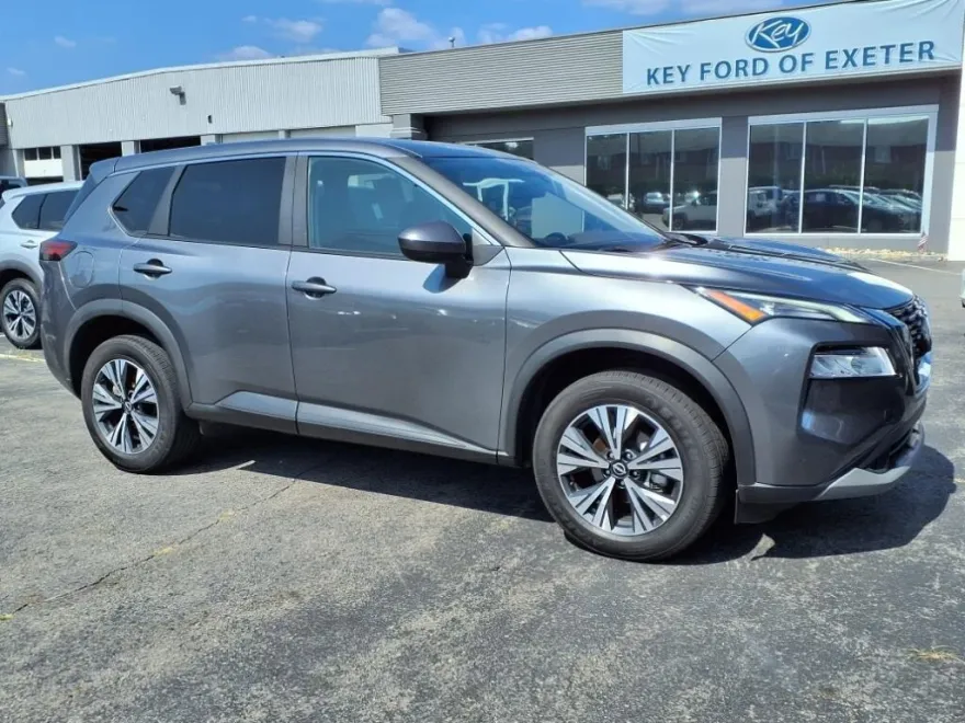 2023 Nissan Rogue SV photo 1