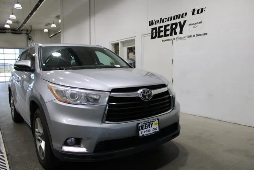 2016 Toyota Highlander Limited photo 1