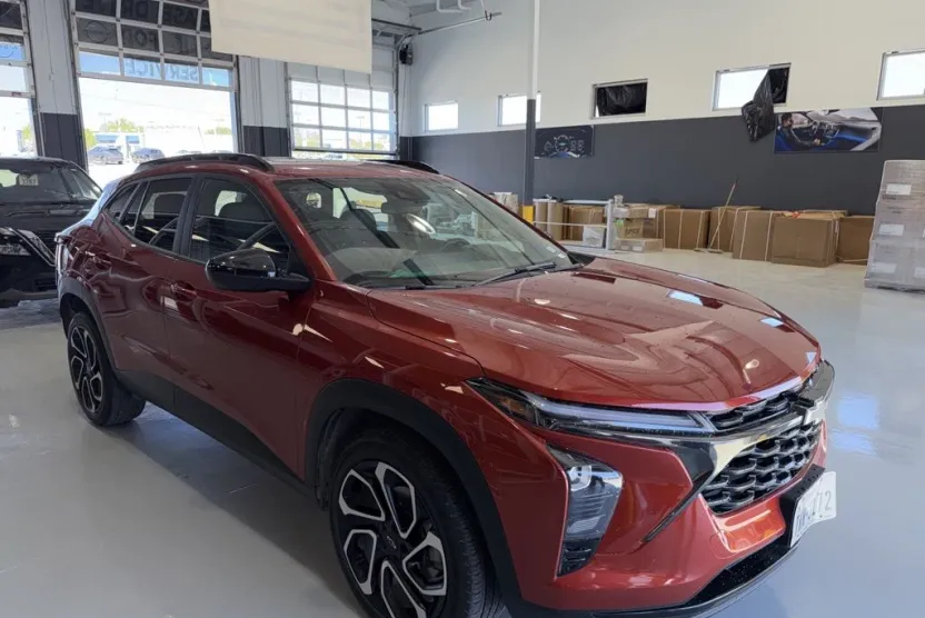 2024 Chevrolet Trax photo 1