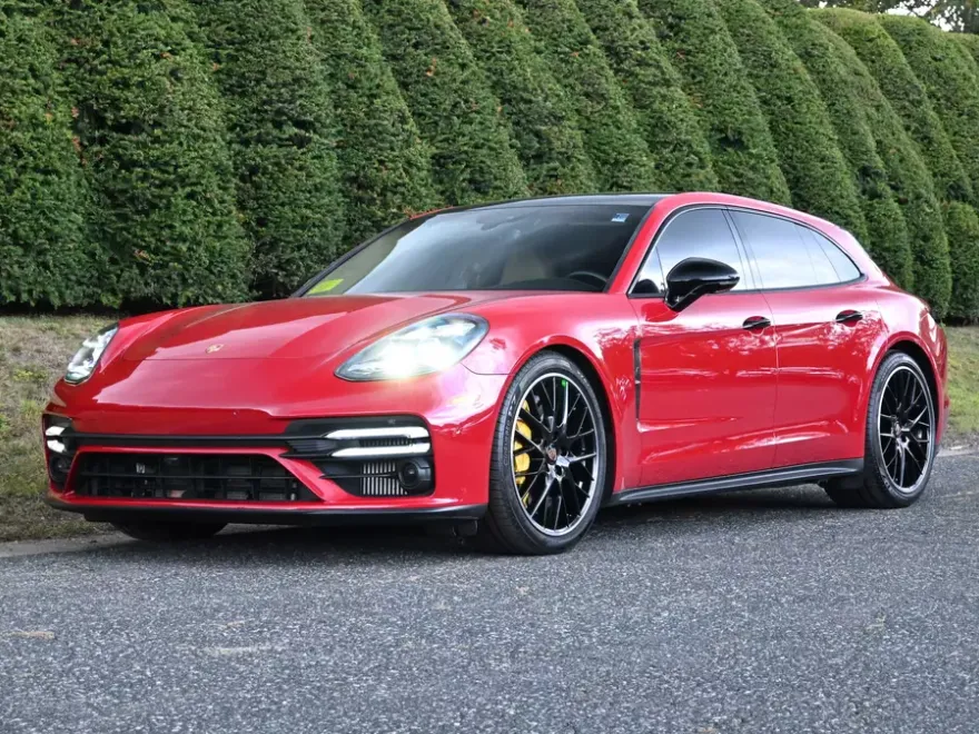 2023 Porsche Panamera Sport Turismo Turbo photo 1