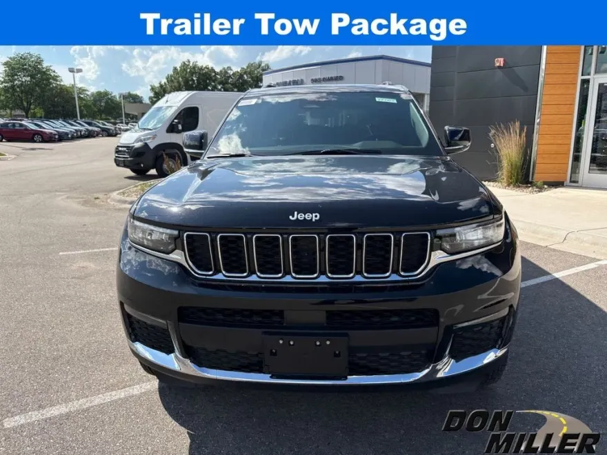 2025 Jeep Grand Cherokee Limited photo 1