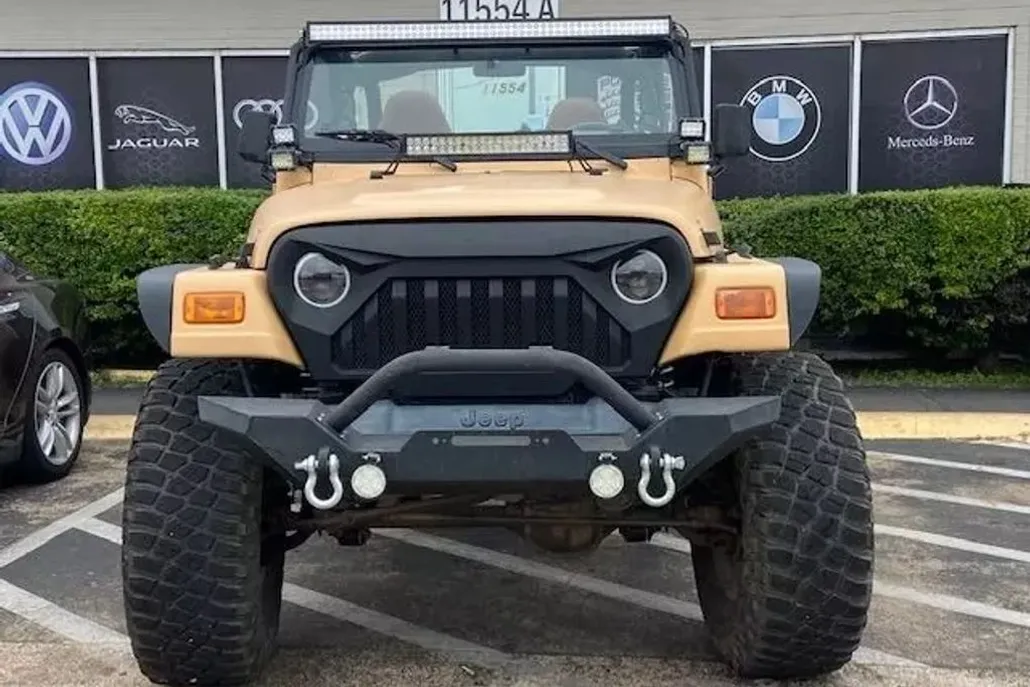 2002 Jeep Wrangler Sport photo 1