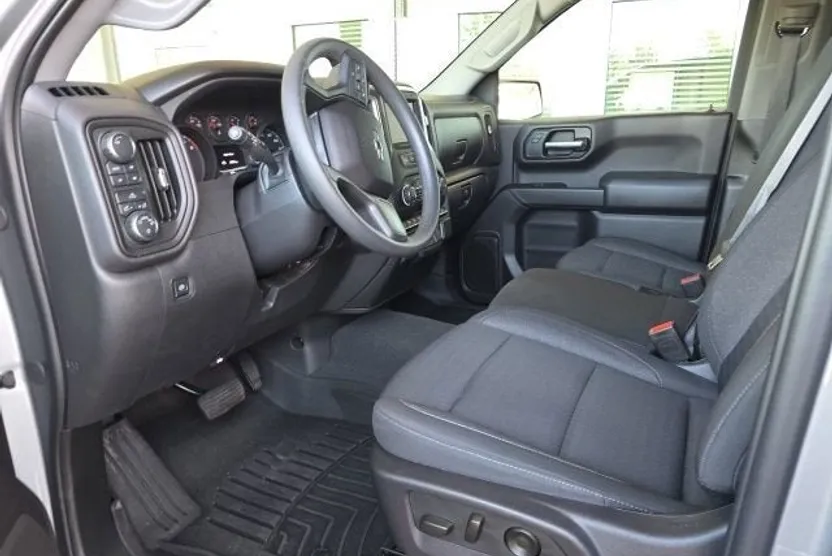 2024 Chevrolet Silverado 1500 Custom Trail Boss photo 1