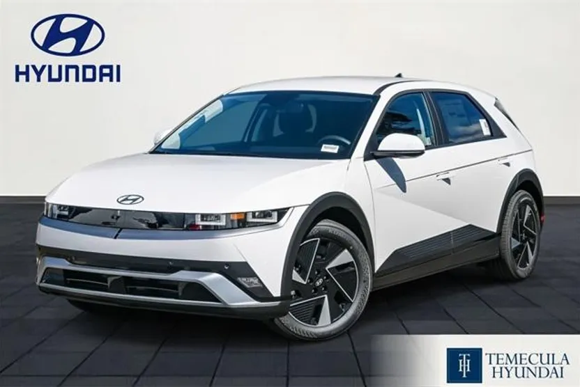 2025 Hyundai Ioniq 5 SE photo 1