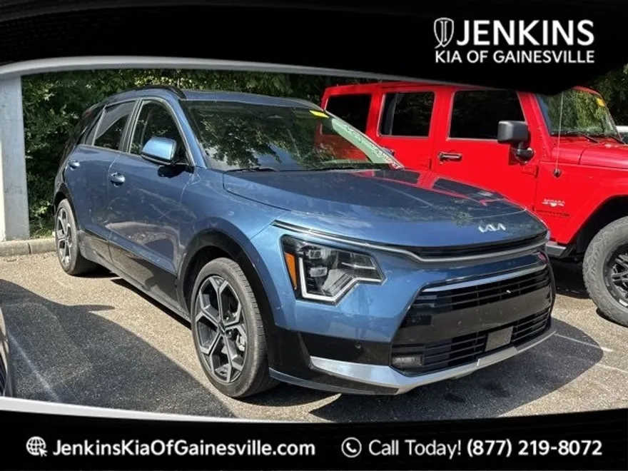 2023 Kia Niro Plug-In Hybrid SX photo 1
