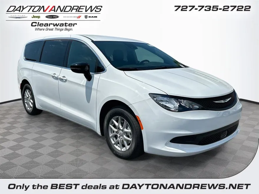 2026 Chrysler Voyager LX photo 1