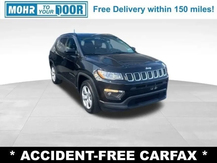 2017 Jeep Compass Latitude photo 1