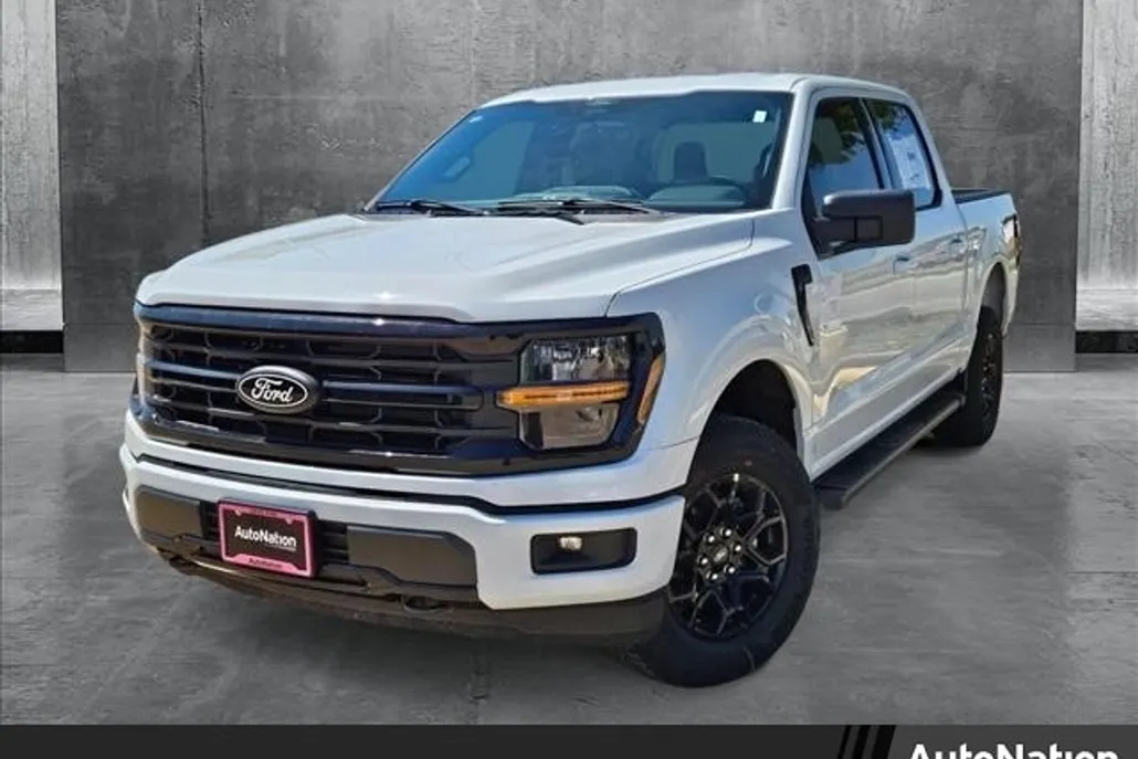 2025 Ford F-150 XLT photo 1