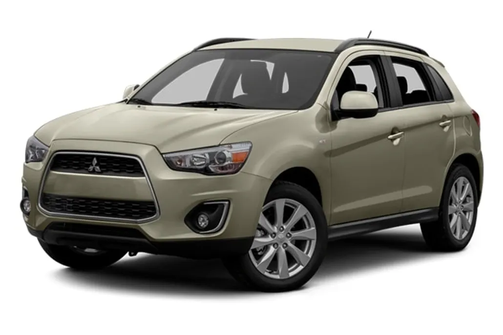 2013 Mitsubishi Outlander Sport SE photo 1