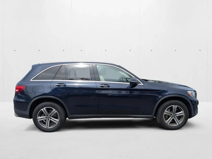 2019 Mercedes Benz GLC 300 4MATIC photo 1