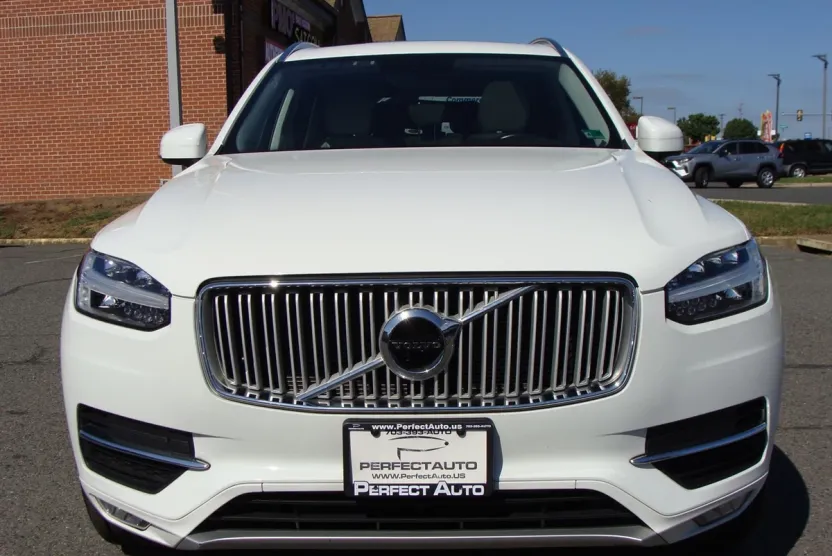 2019 Volvo XC90 T6 Inscription photo 1