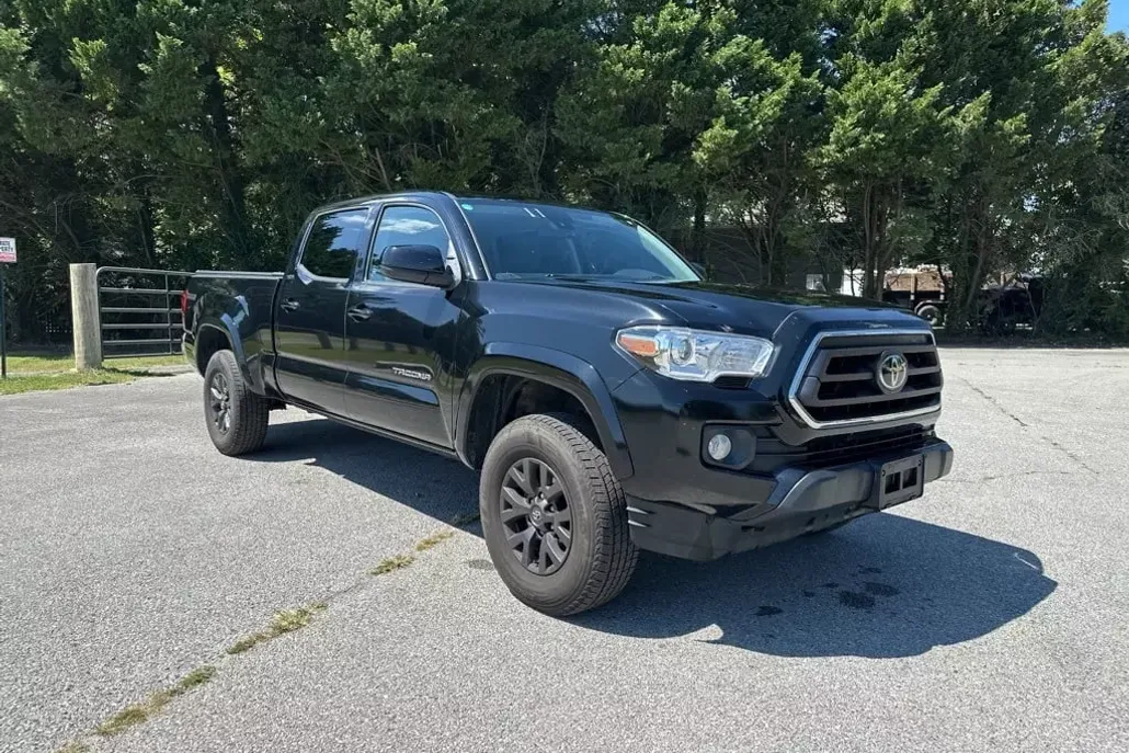 2020 Toyota Tacoma SR5 photo 1
