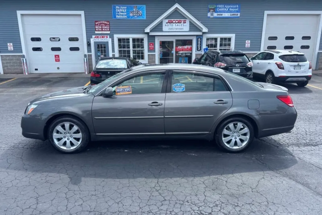 2006 Toyota Avalon XL photo 1