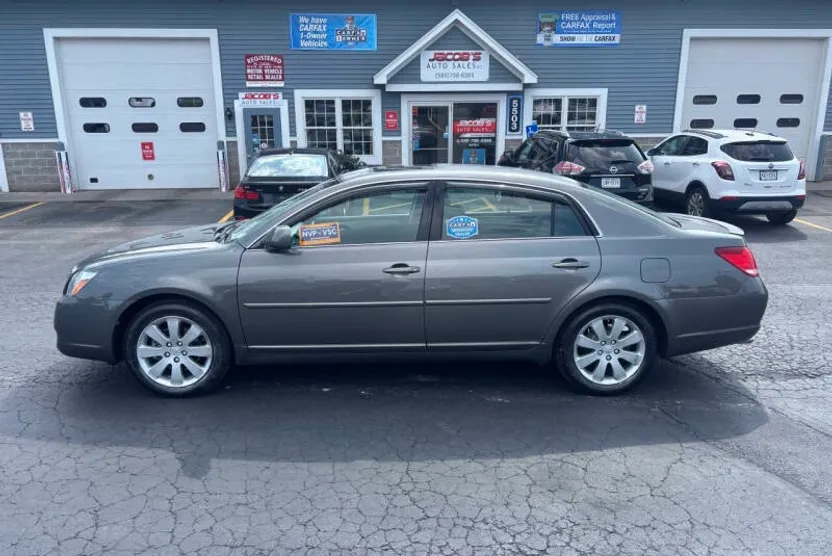 2006 Toyota Avalon XL photo 1