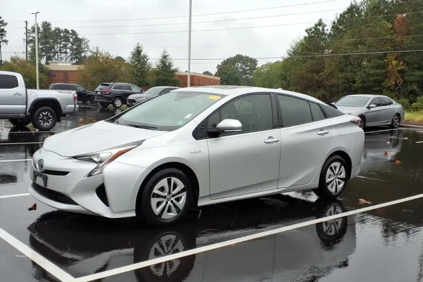 2016 Toyota Prius Two Eco Three Four Touring photo 1