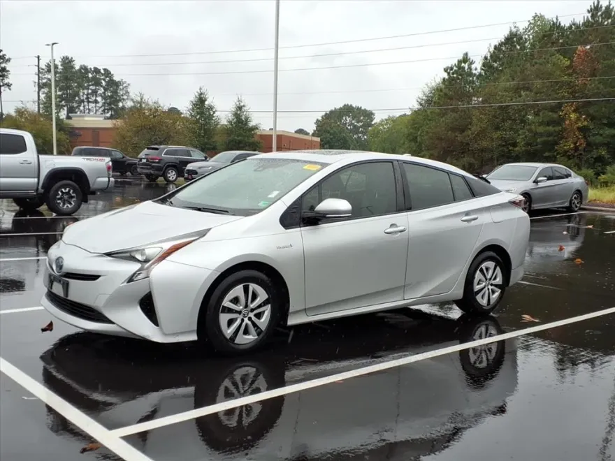 2016 Toyota Prius Two Eco Three Four Touring photo 1
