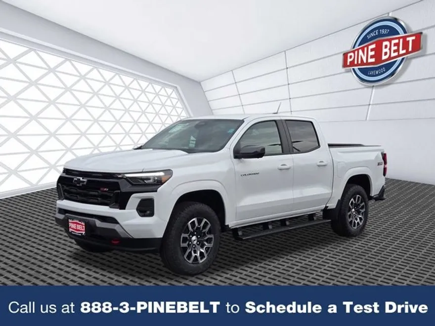 2025 Chevrolet Colorado Z71 photo 1