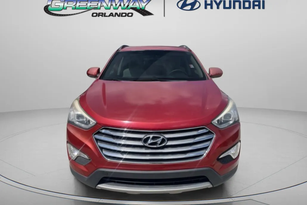 2016 Hyundai Santa Fe SE photo 1