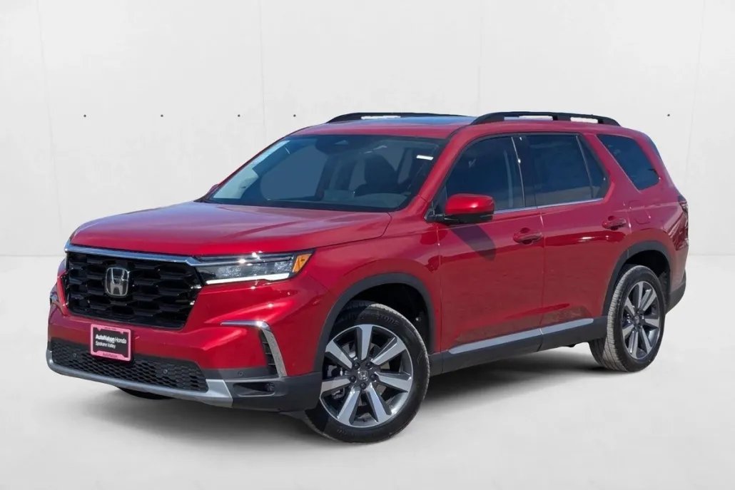 2025 Honda Pilot Touring photo 1