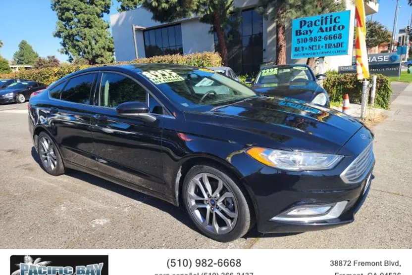 2017 Ford Fusion SE Hybrid photo 1