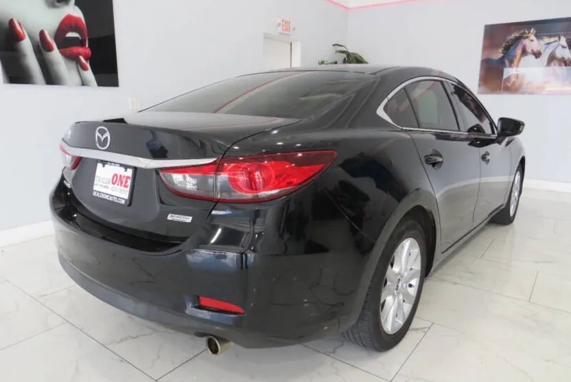 2016 Mazda Mazda6 i Sport photo 1