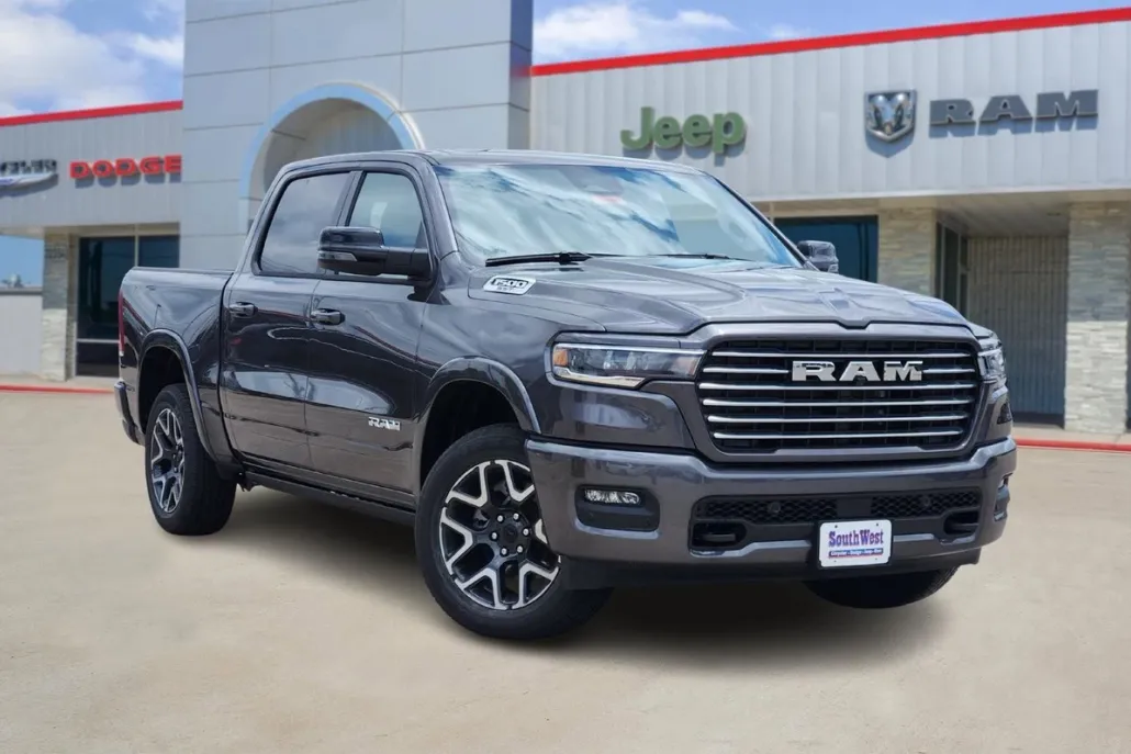2025 Ram 1500 Laramie photo 1