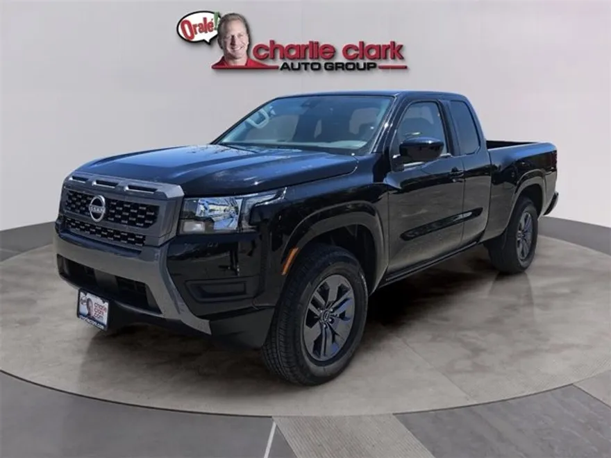 2025 Nissan Frontier SV photo 1