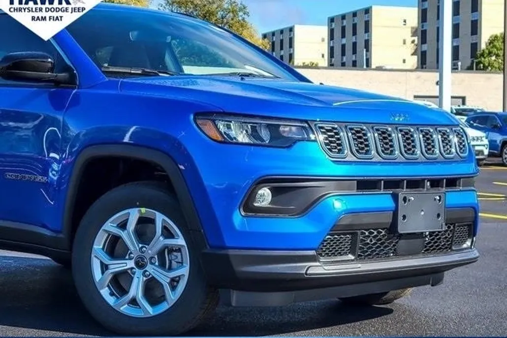 2025 Jeep Compass Latitude photo 1
