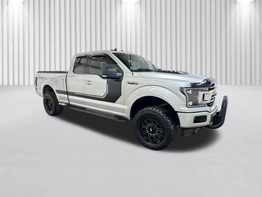 2019 Ford F-150 XLT photo 1