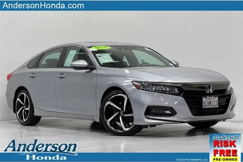 2018 Honda Accord Sport 2.0T photo 1