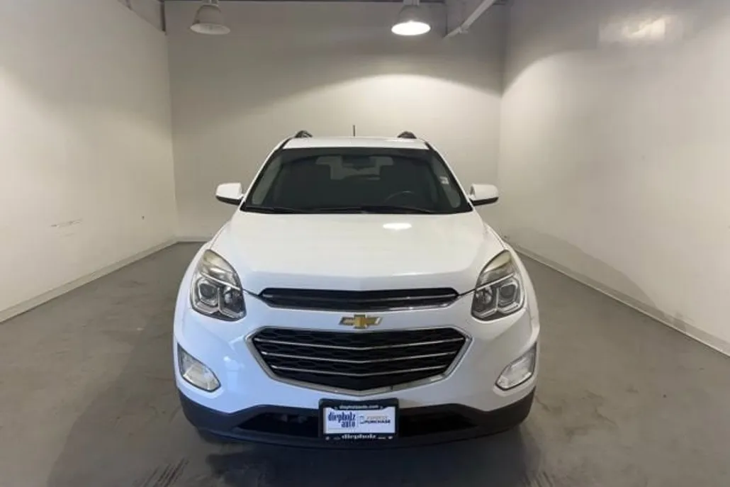 2016 Chevrolet Equinox LT photo 1