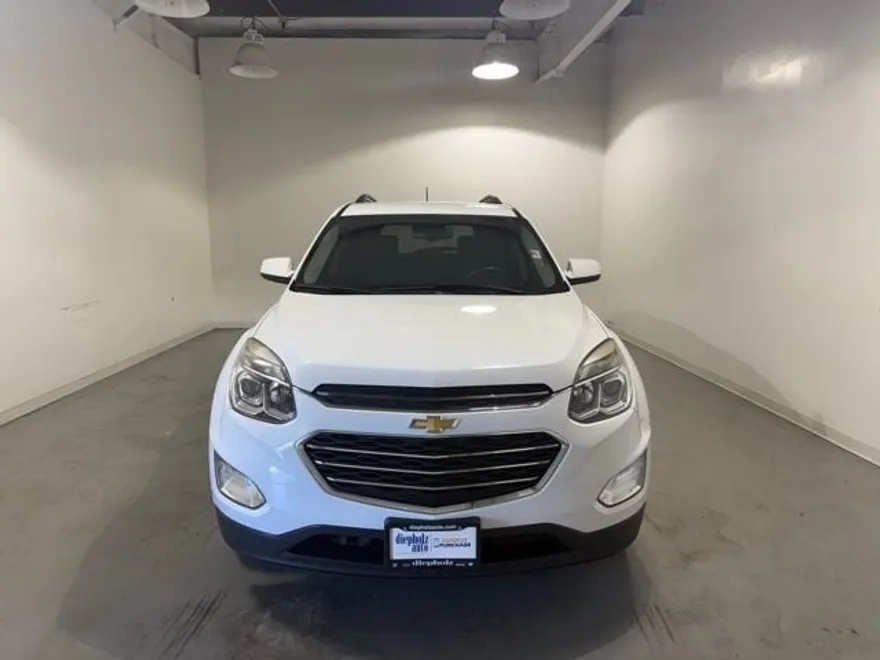 2016 Chevrolet Equinox LT photo 1