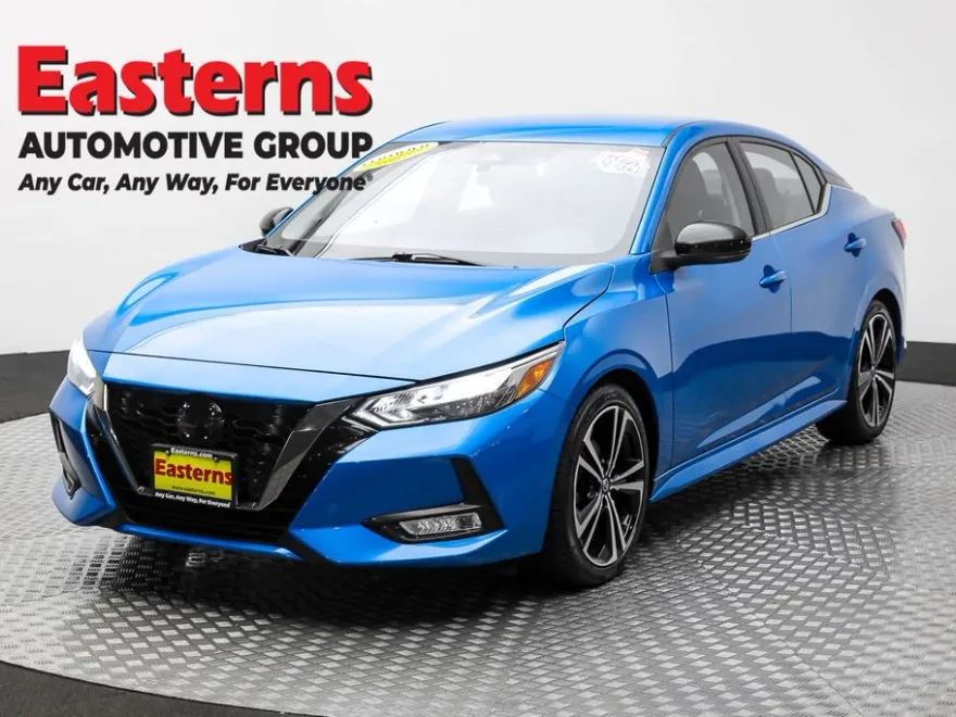 2023 Nissan Sentra SR photo 1