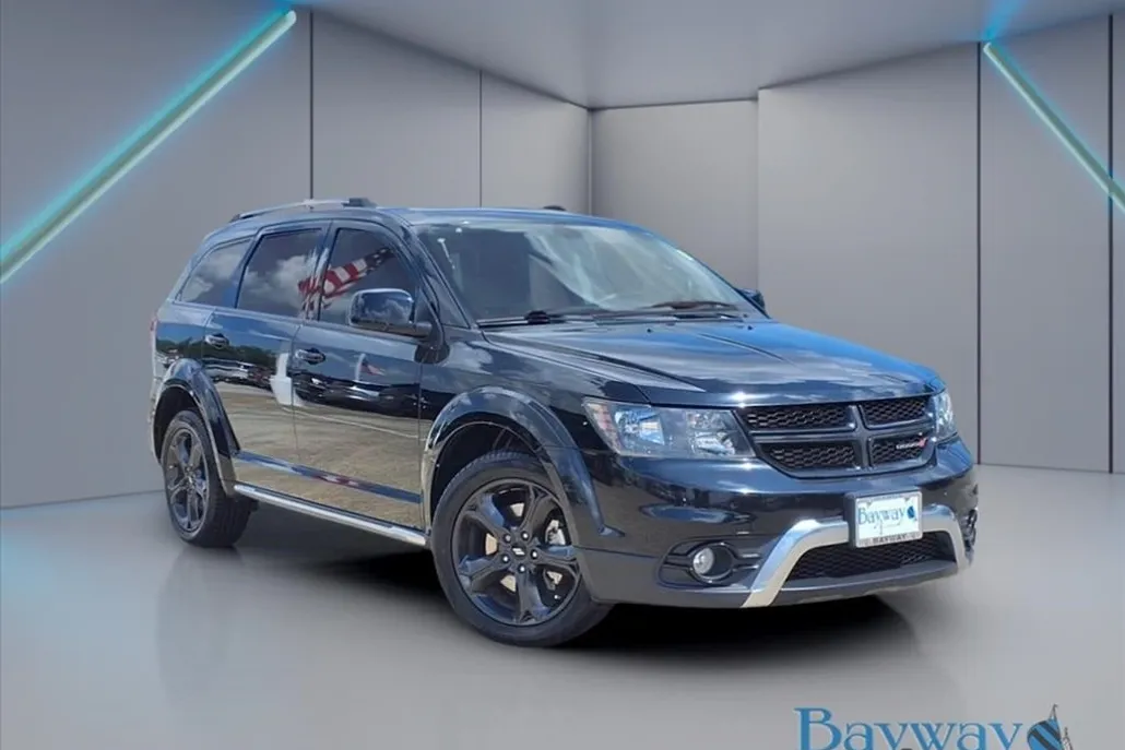 2020 Dodge Journey Crossroad photo 1