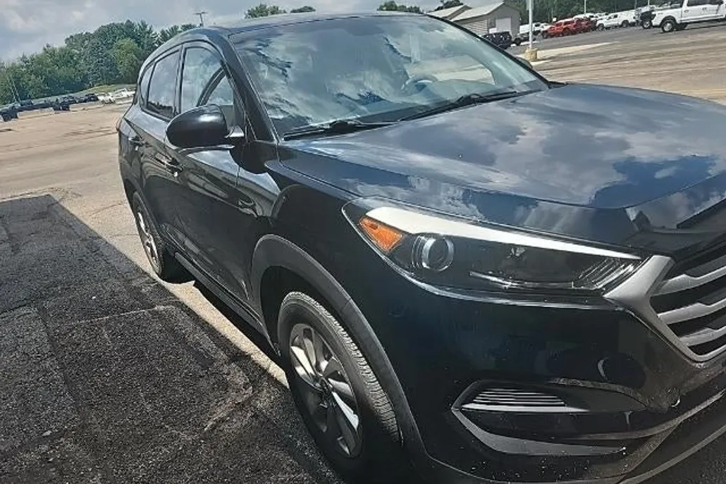 2018 Hyundai Tucson SE photo 1