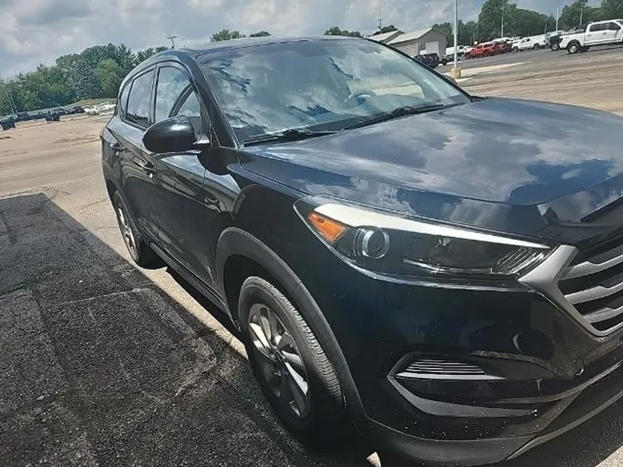 2018 Hyundai Tucson SE photo 1