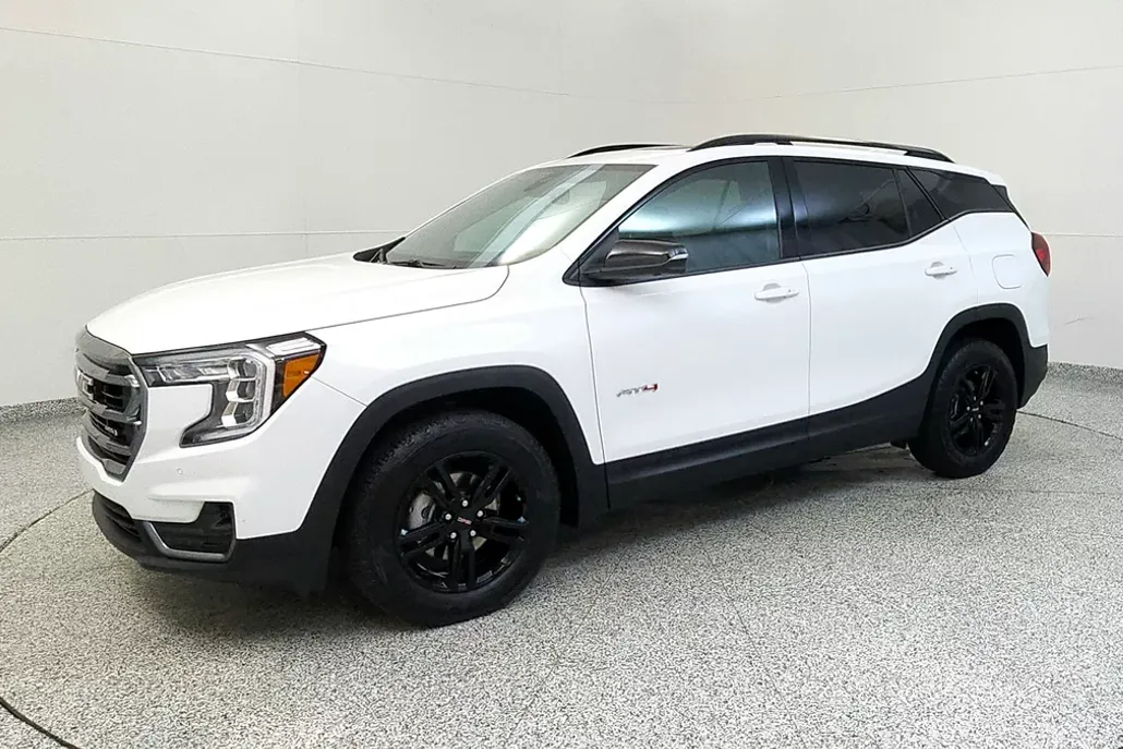 2024 Gmc Terrain AT4 photo 1