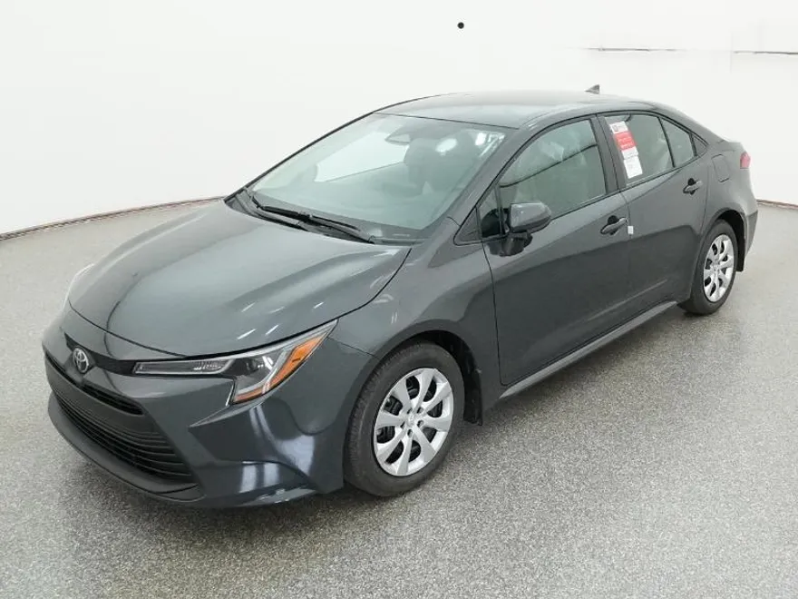 2026 Toyota Corolla LE photo 1