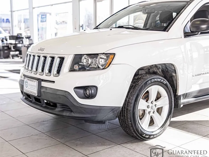2017 Jeep Compass Sport photo 1