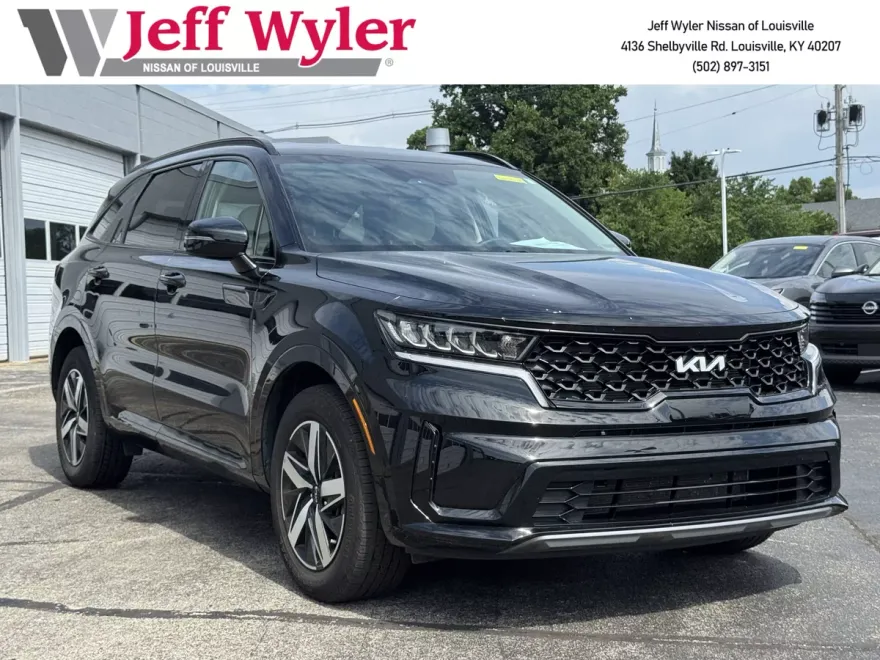 2023 Kia Sorento S photo 1