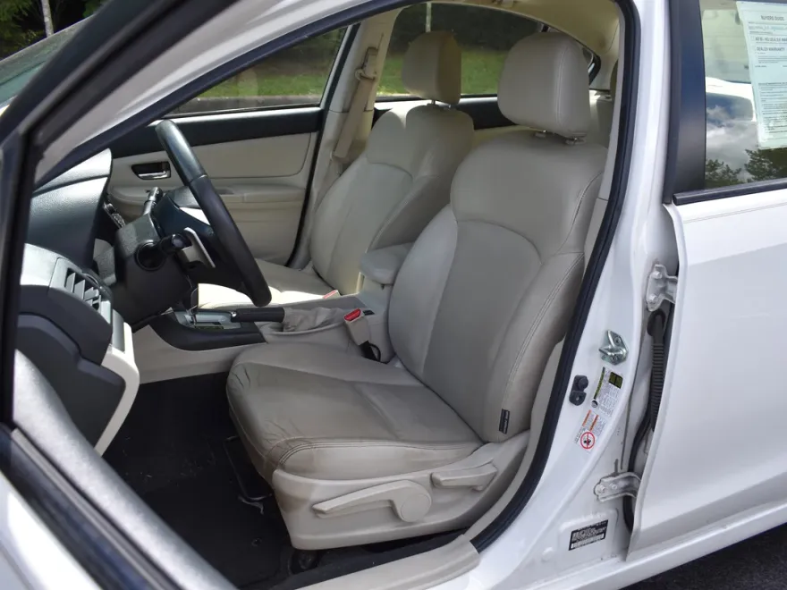 2014 Subaru Impreza 2.0i Limited photo 1