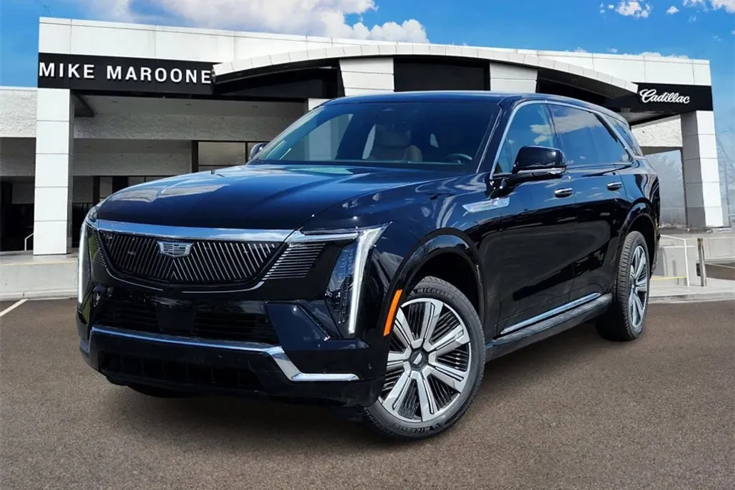 2025 Cadillac Escalade IQ Luxury photo 1