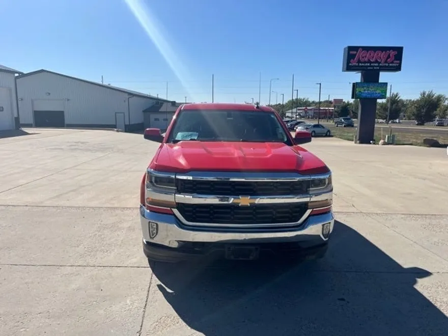 2018 Chevrolet Silverado 1500 LT1 photo 1