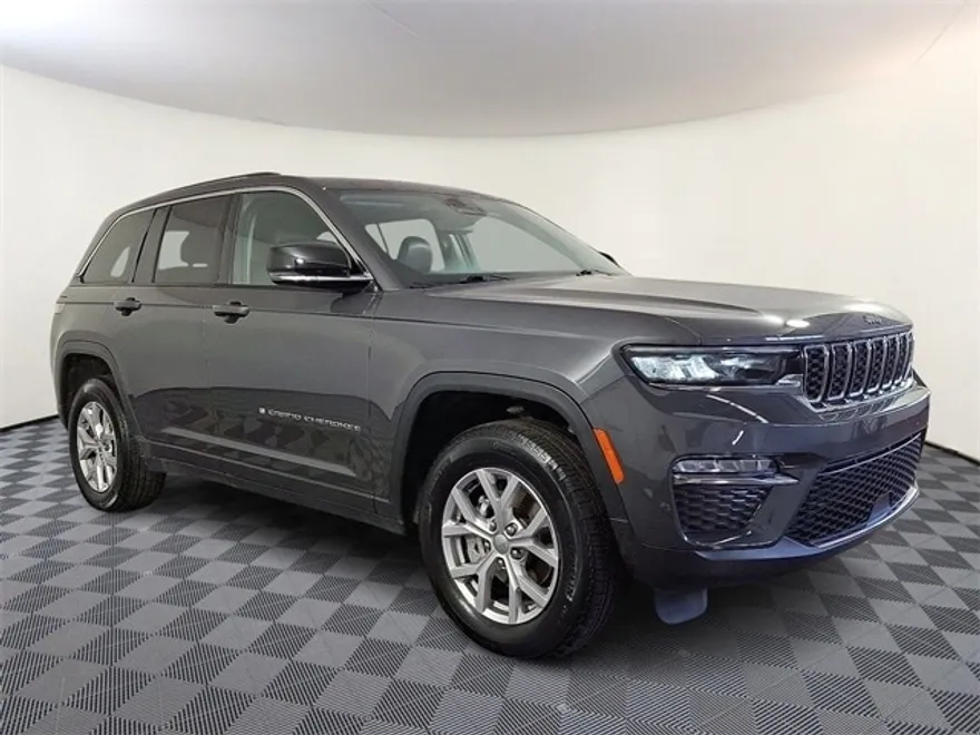 2022 Jeep Grand Cherokee Limited photo 1