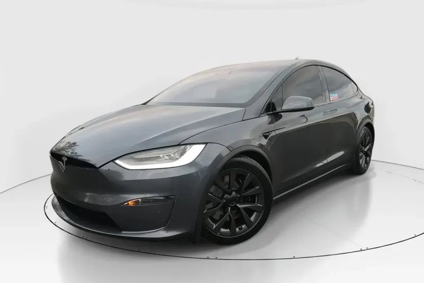 2022 Tesla Model X Plaid photo 1