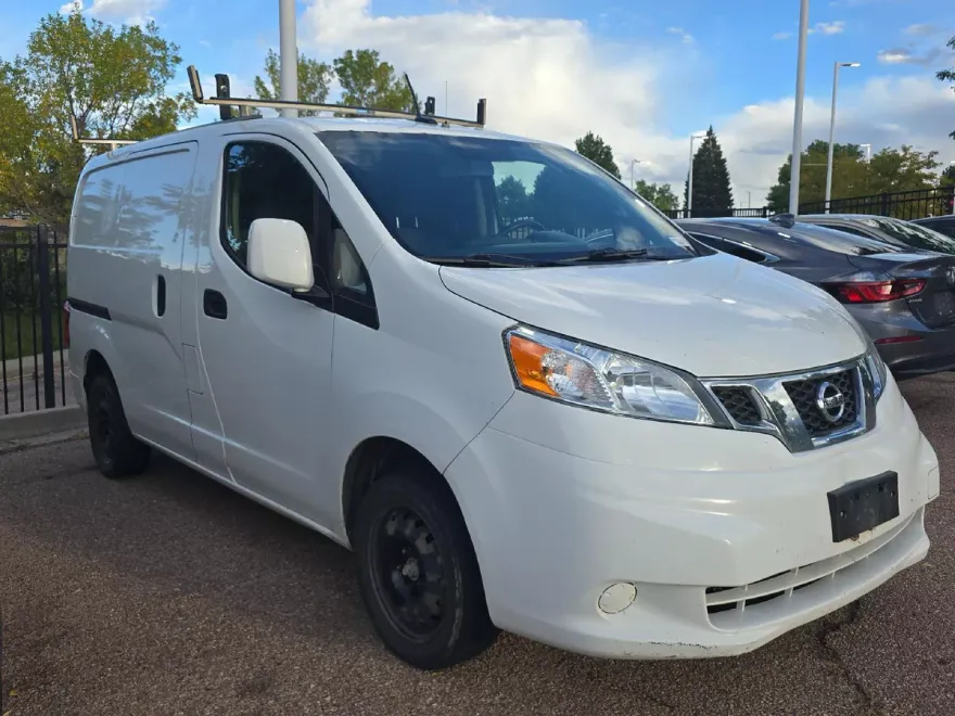 2018 Nissan NV200 SV photo 1