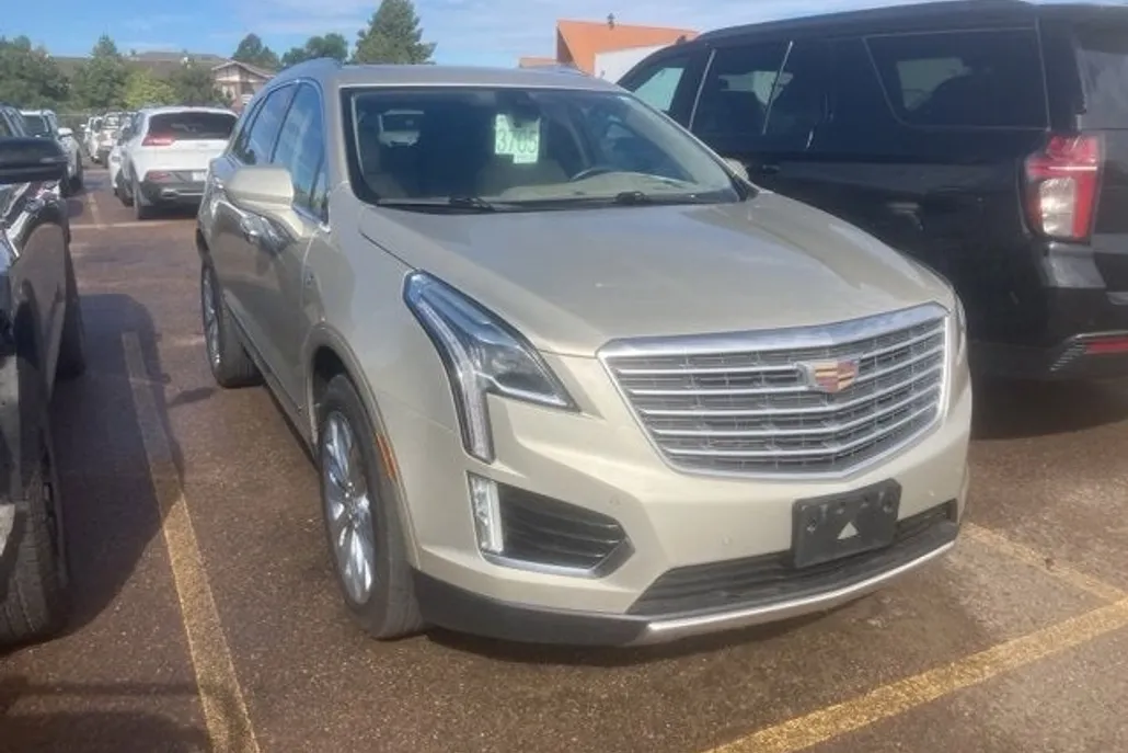 2017 Cadillac XT5 Platinum photo 1