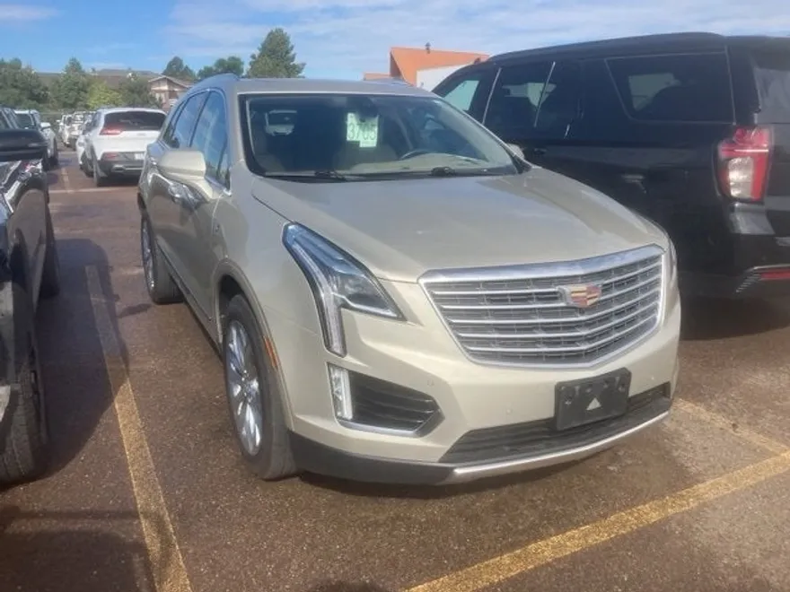 2017 Cadillac XT5 Platinum photo 1
