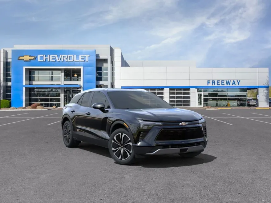 2025 Chevrolet Blazer EV photo 1